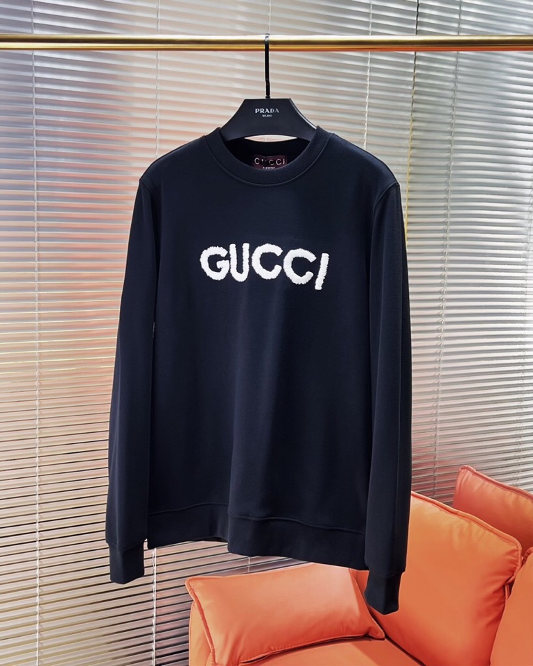 Gucci 古奇2025Ss秋冬新款圆领加绒卫衣，精美工艺圆领款，特制纯棉420克面料，柔软贴身科技面料