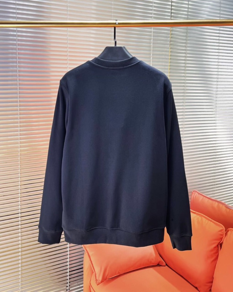 Gucci 古奇2025Ss秋冬新款圆领加绒卫衣，精美工艺圆领款，特制纯棉420克面料，柔软贴身科技面料