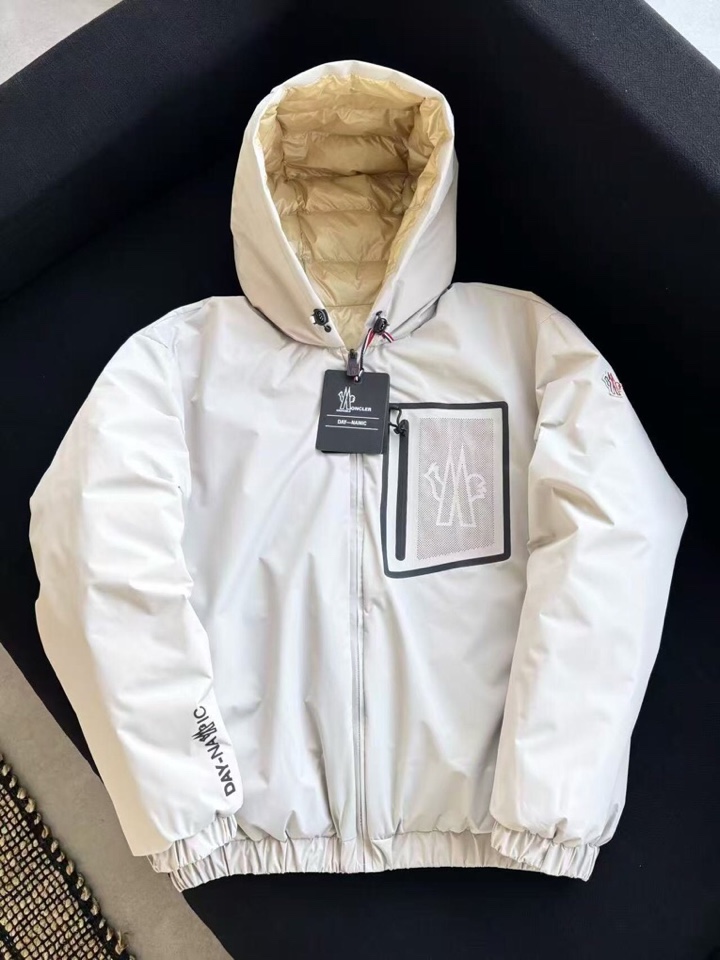 Moncler 蒙口2025冬季新品羽绒服外套，双面穿连帽羽绒服，码数：1--5（下单请报身高体重）