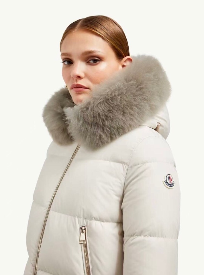 Moncler 蒙口2025秋冬新款🆕🌺女款🌺羽绒服 原版订制五金配件全进口原版定制 欢迎对比 绝对的高