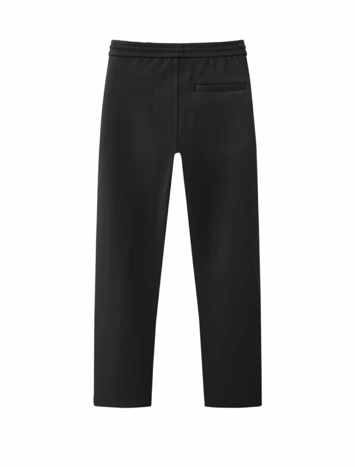 BrunelloCucinelli BC秋冬一体绒加厚加绒休闲裤/卫裤。从深邃意境至温暖叙事，所以采用温