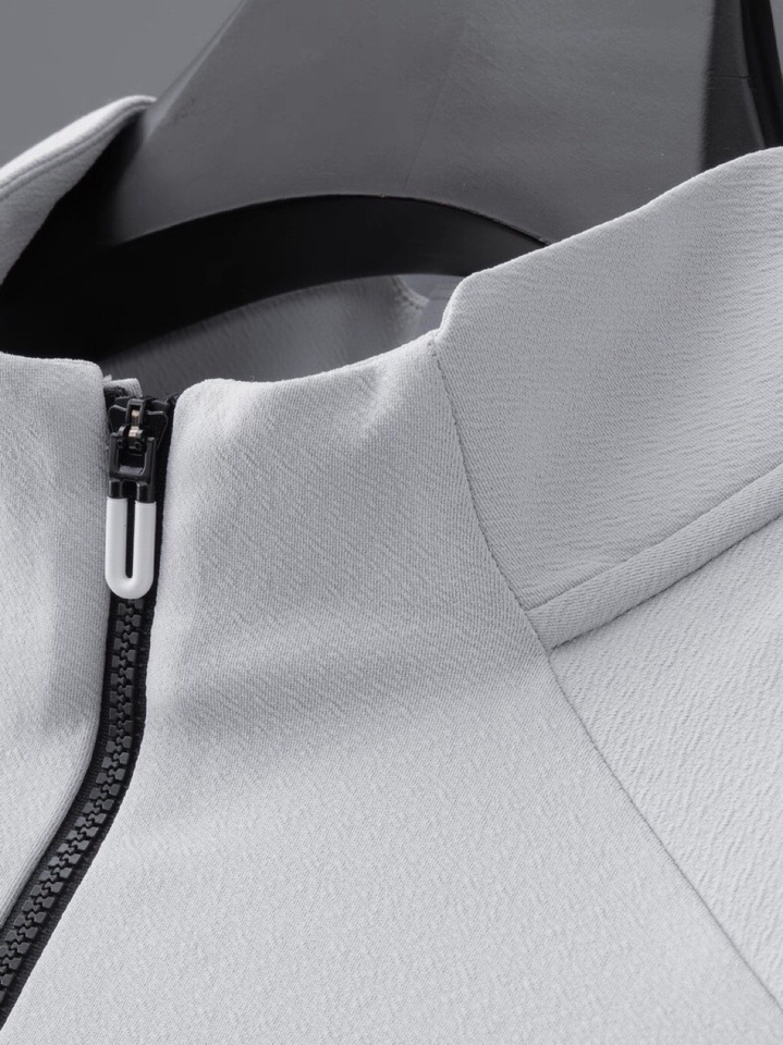 Descente迪桑特净版小立领长袖T恤，#TRAINING系列综训训练运动健身男士长袖衫。官网售价10