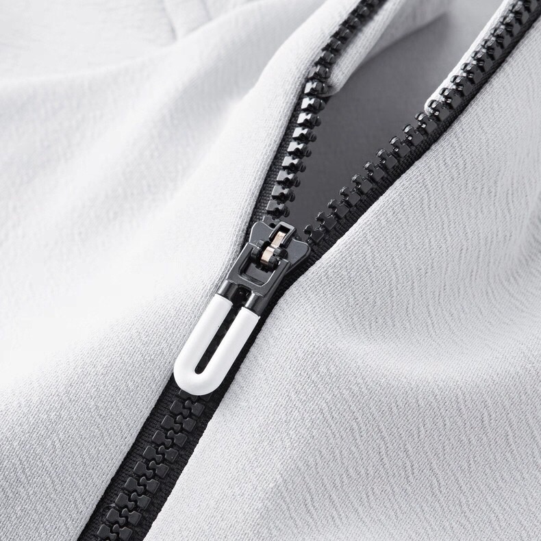 Descente迪桑特净版小立领长袖T恤，#TRAINING系列综训训练运动健身男士长袖衫。官网售价10