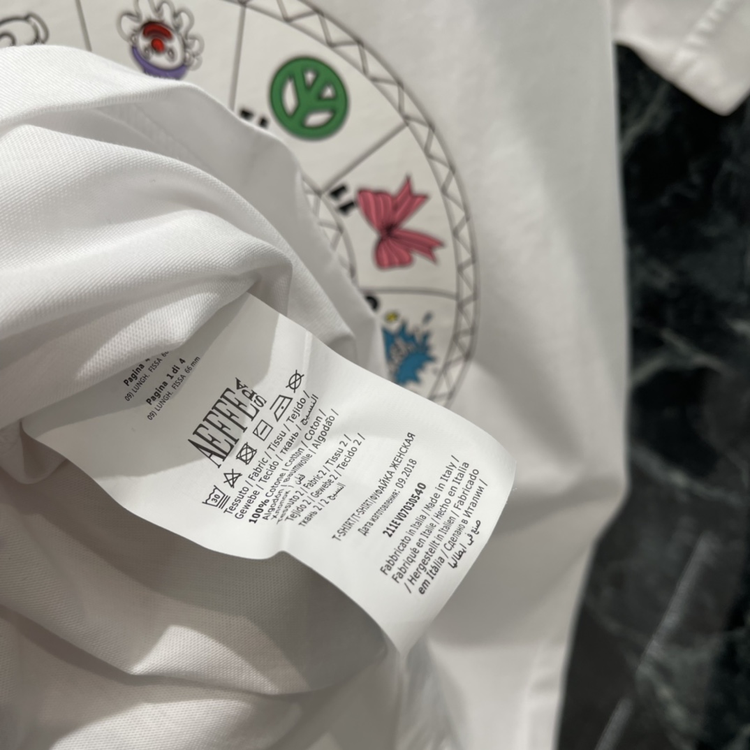 MOSCHIN 25秋冬新款 涂鸦印花针织T恤 正面趣味印花，鹅，太阳，爱心等元素超有辨识度 童趣又时尚