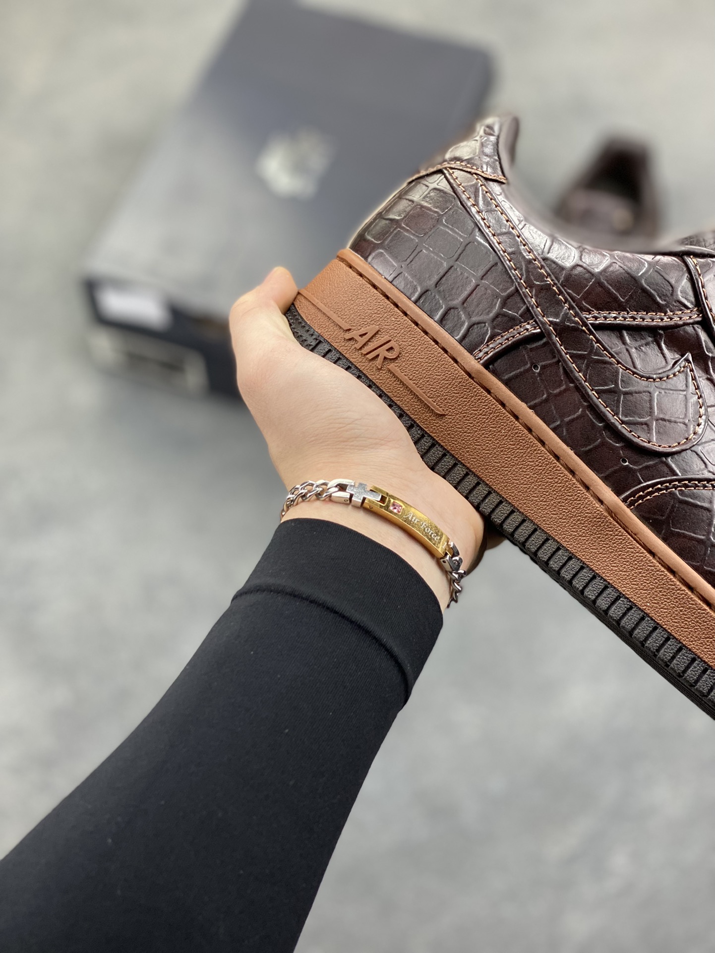 图片[6]-NIke Air Force 1 ‘07 Low 空军一号低帮 运动鞋 休闲鞋 折边针车 工艺难度大 原楦头原纸板 原装鞋盒 定制五金配件 内置全掌气垫 原厂鞋底 货号：II7090-222 尺码：36 36.5 37.5 38 38.5 39 40 40.5 41 42 42.5 43 44 44.5 45-选品中心