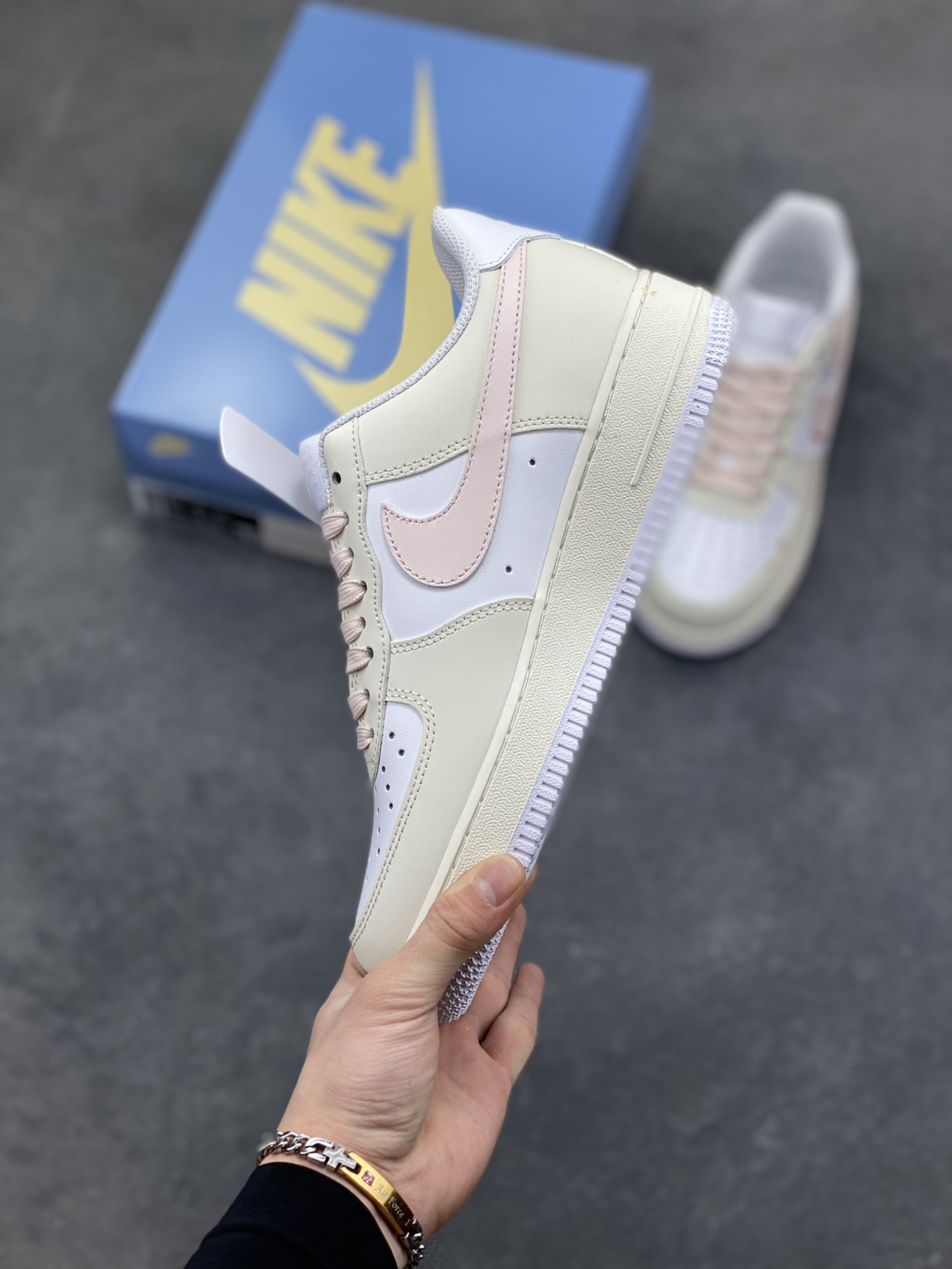 图片[3]-Nike Air Force 1 Low’07 蔷薇之吻 空军一号低帮休闲板鞋 定制皮料 原厂3D打印 定制鞋盒 原楦原纸板 纯正空军版型 内置全掌气垫 货号：ZH0316-150 尺码：36 36.5 37.5 38 38.5 39 40 40.5 41 42 42.5 43 44 44.5 45-选品中心