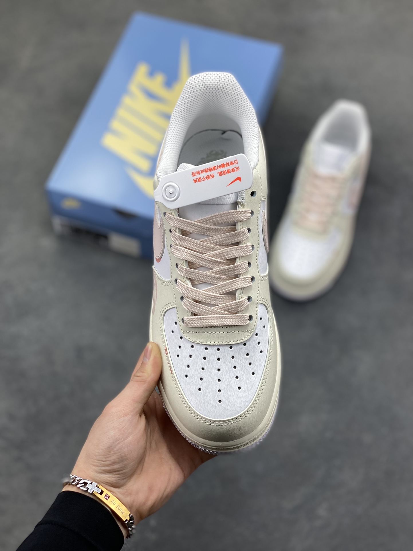 图片[2]-Nike Air Force 1 Low’07 蔷薇之吻 空军一号低帮休闲板鞋 定制皮料 原厂3D打印 定制鞋盒 原楦原纸板 纯正空军版型 内置全掌气垫 货号：ZH0316-150 尺码：36 36.5 37.5 38 38.5 39 40 40.5 41 42 42.5 43 44 44.5 45-选品中心