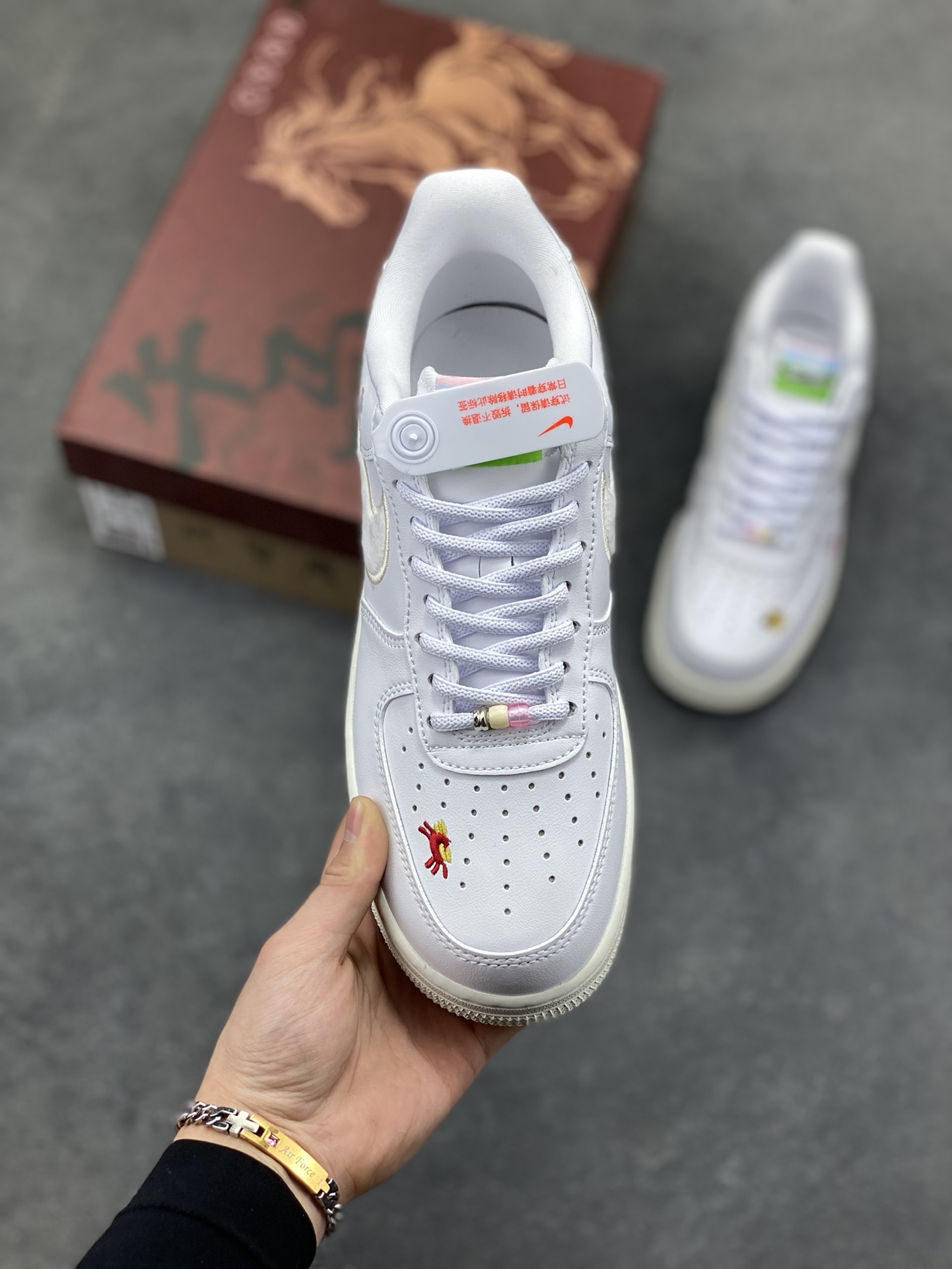 图片[2]-NIke Air Force 1 ‘07 Low 空军一号低帮 运动鞋 休闲鞋 折边针车 工艺难度大 原楦头原纸板 原装鞋盒 定制五金配件 内置全掌气垫 原厂鞋底 货号：CJ9179-001 尺码：36 36.5 37.5 38 38.5 39 40 40.5 41 42 42.5 43 44 44.5 45-选品中心