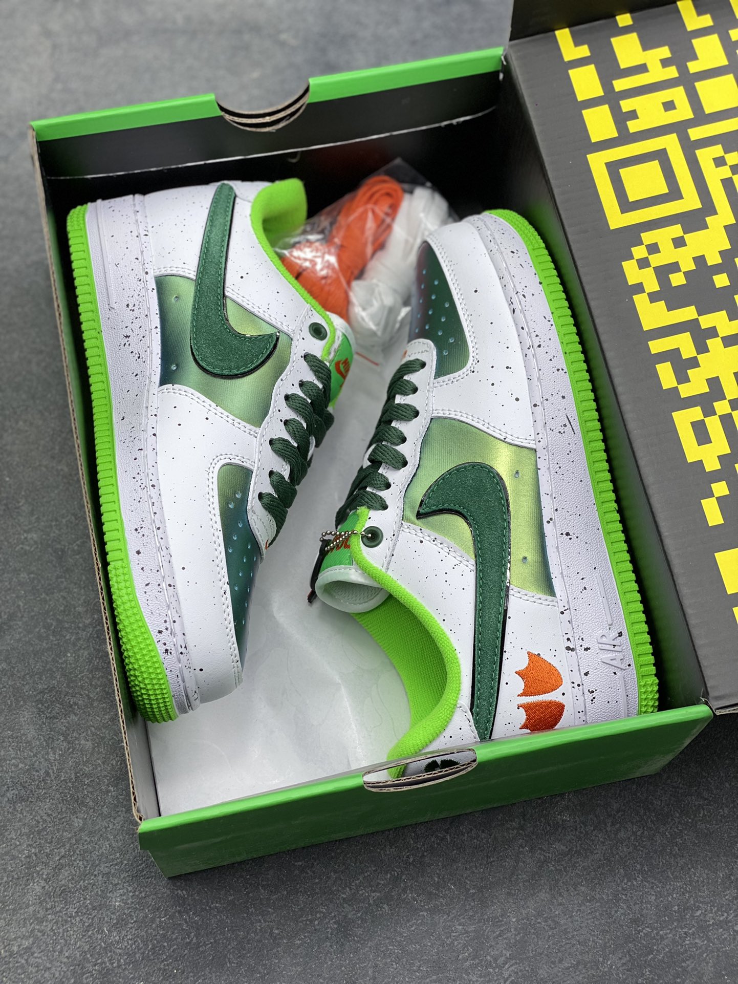 图片[9]-NIke Air Force 1 ‘07 Low 空军一号低帮 运动鞋 休闲鞋 折边针车 工艺难度大 原楦头原纸板 原装鞋盒 定制五金配件 内置全掌气垫 原厂鞋底 货号：IU7613-100 尺码：36 36.5 37.5 38 38.5 39 40 40.5 41 42 42.5 43 44 44.5 45-选品中心