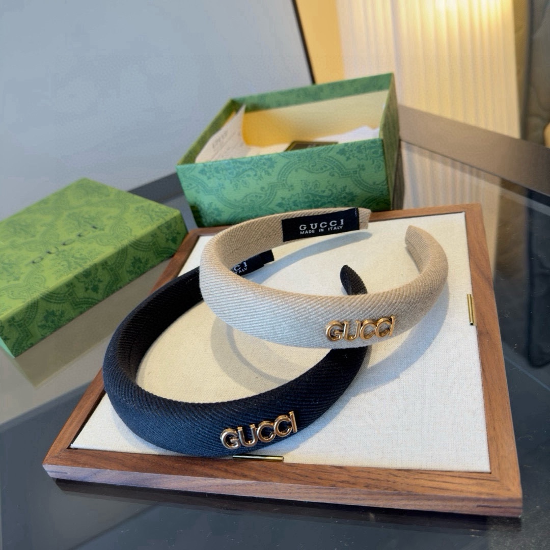 P60&yen;

 Gucci古奇发箍