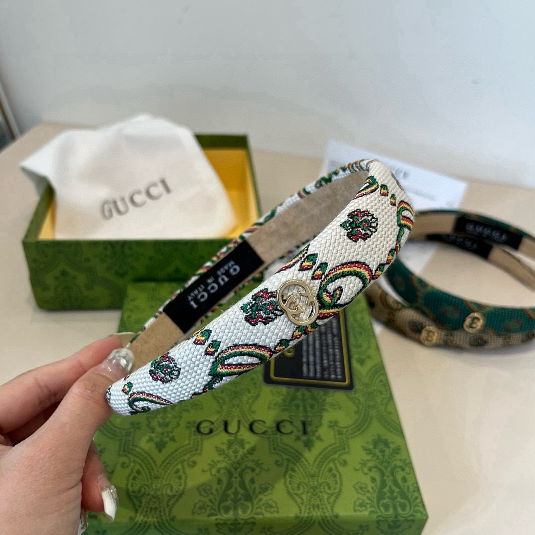 P60&yen;

Gucci古奇新款发箍