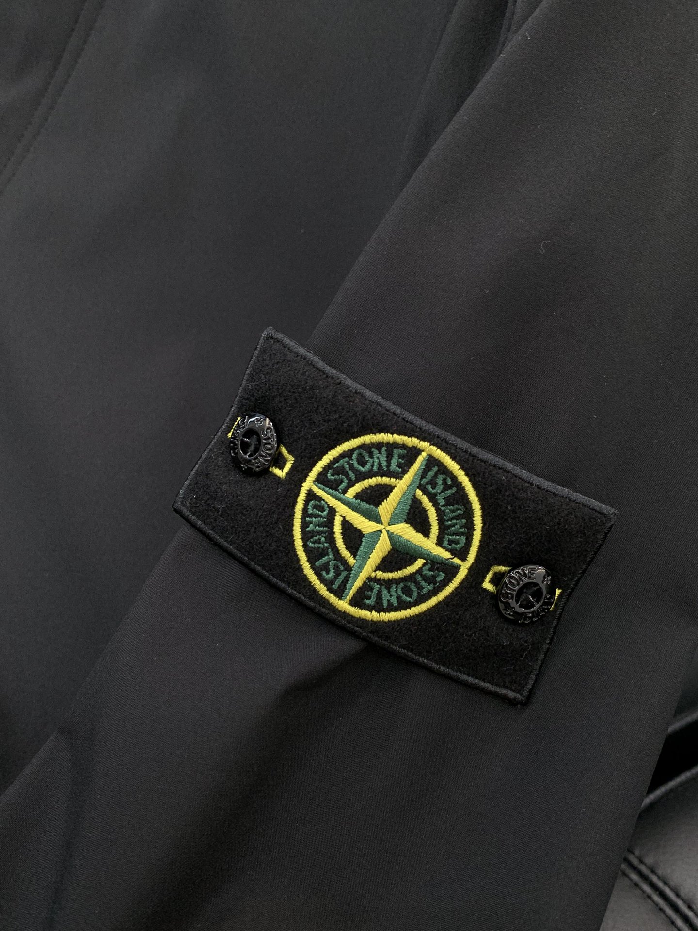 ，石头岛 只有原厂，才有味道！超帅气工装设计石头st欧洲贸易公司订单，欧洲进口原厂五金。日常通勤必备夹克