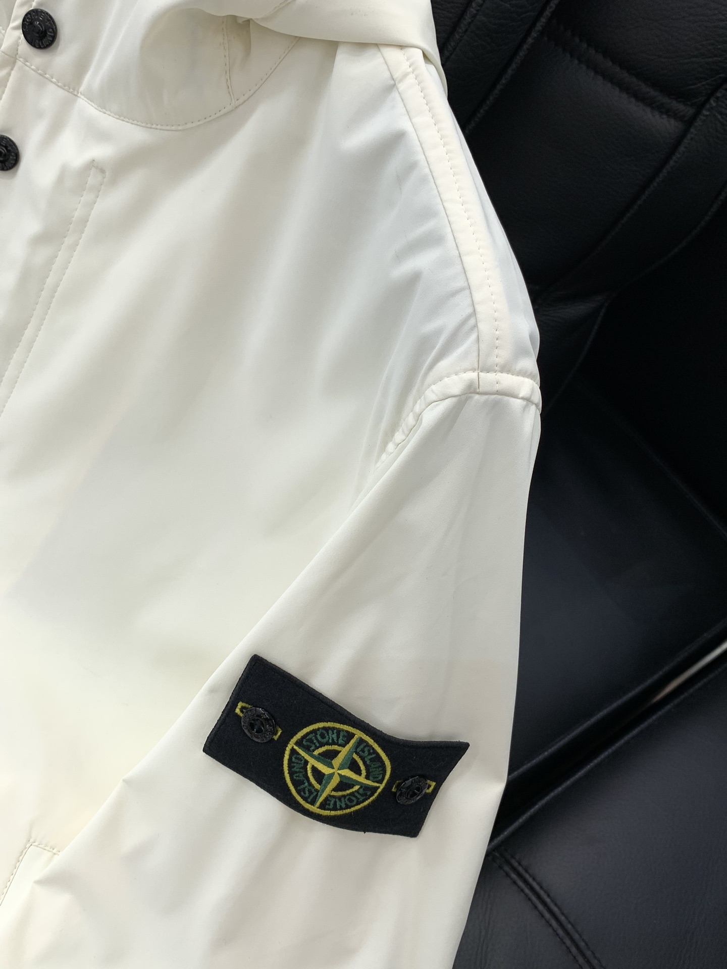 ，石头岛 只有原厂，才有味道！超帅气工装设计石头st欧洲贸易公司订单，欧洲进口原厂五金。日常通勤必备夹克