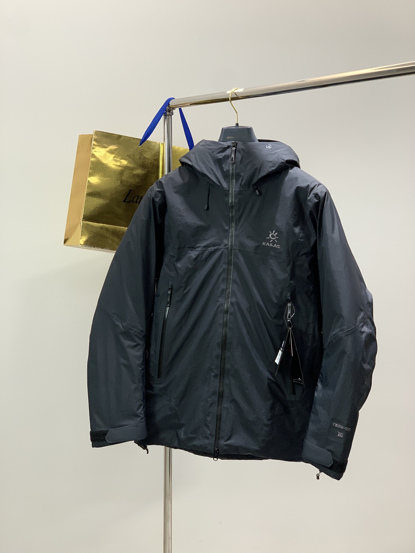 ，KAILAS 凯乐石，2025冬季新款，时尚休闲连帽羽绒服，专柜同步有售，原单狠货，顶级刺绣🪡➕印花工