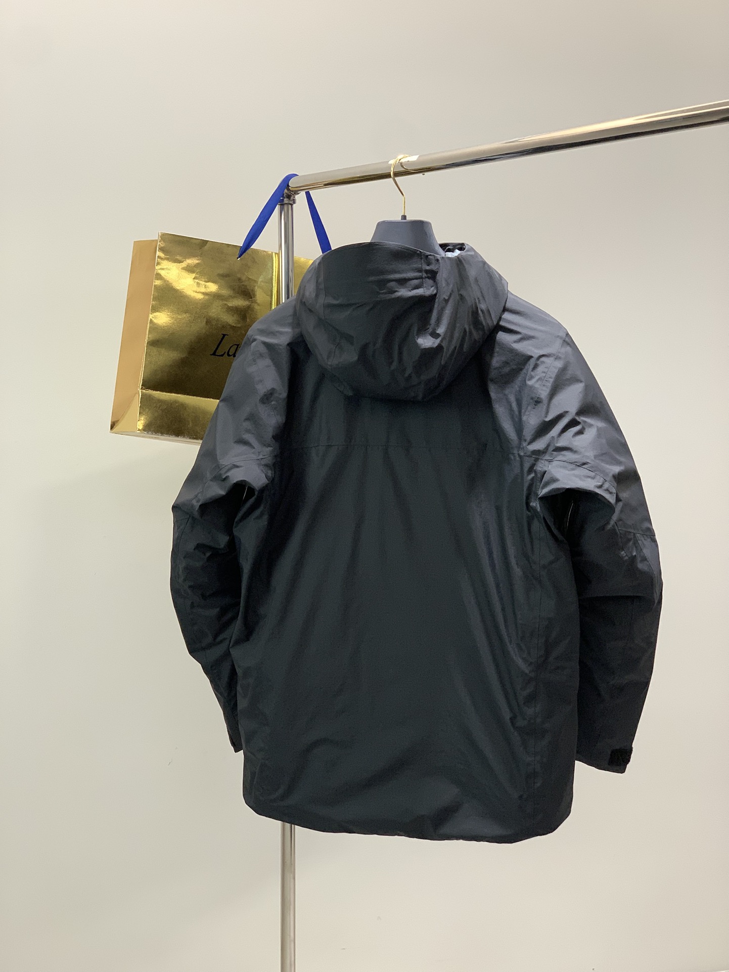 ，KAILAS 凯乐石，2025冬季新款，时尚休闲连帽羽绒服，专柜同步有售，原单狠货，顶级刺绣🪡➕印花工