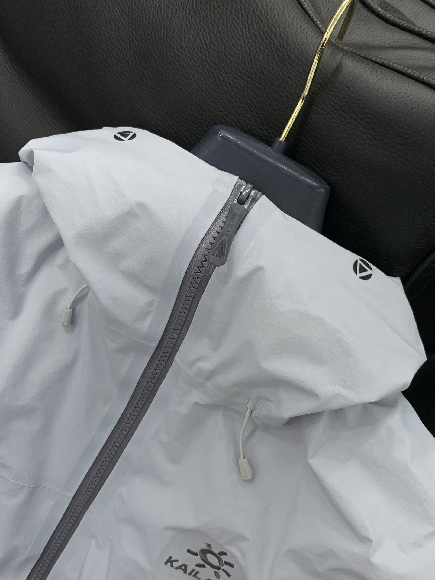 ，KAILAS 凯乐石，2025冬季新款，时尚休闲连帽羽绒服，专柜同步有售，原单狠货，顶级刺绣🪡➕印花工