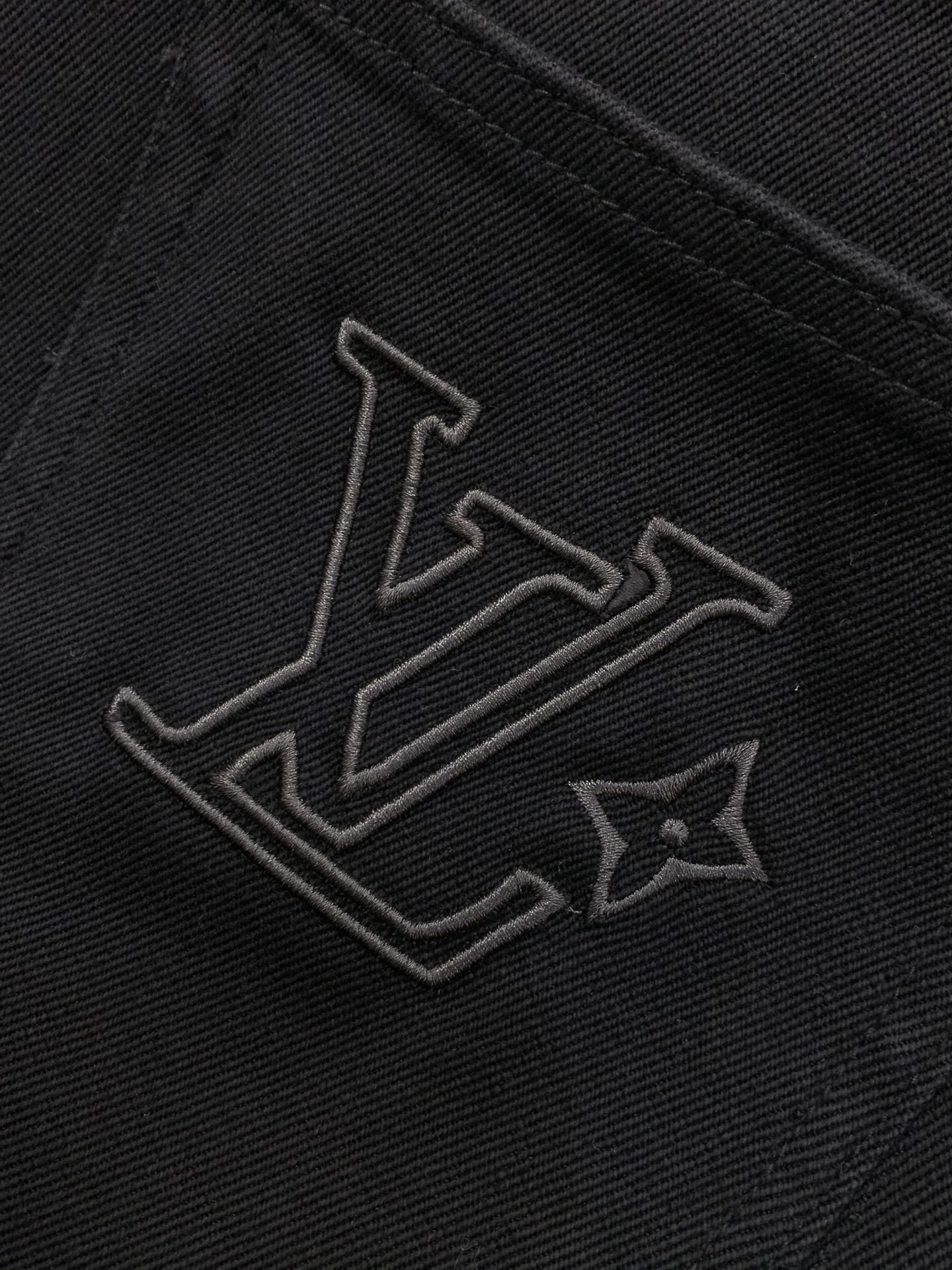 ，LouisVuitton 路易威登，2025秋季最新款，专柜同步有售，原单狠货，时尚休闲水洗牛仔裤，上