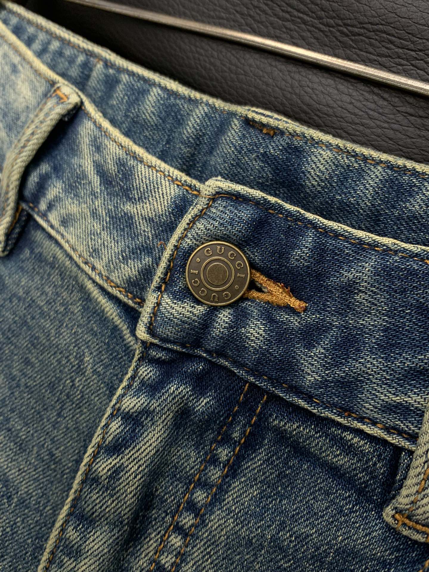，GUCCI 古驰，2025秋季最新品，专柜同步有售，原单狠货，水洗休闲牛仔裤，进口原版水洗弹力面料，舒