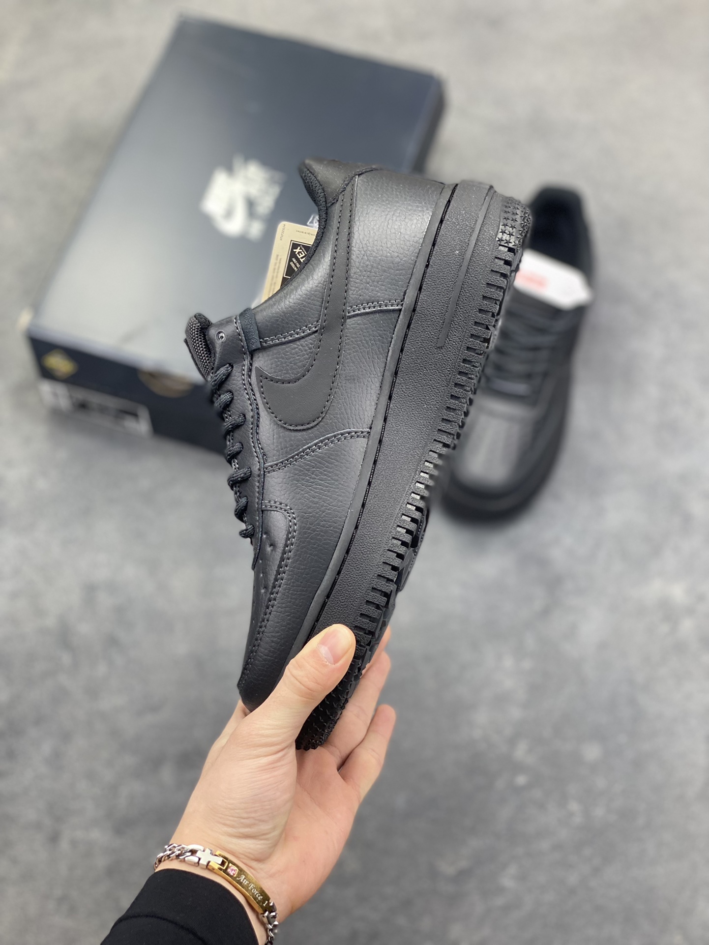 图片[3]-NIke Air Force 1 ‘07 Low 空军一号低帮 运动鞋 休闲鞋 折边针车 工艺难度大 原楦头原纸板 原装鞋盒 定制五金配件 内置全掌气垫 原厂鞋底 货号：HV5953-001 尺码：36 36.5 37.5 38 38.5 39 40 40.5 41 42 42.5 43 44 44.5 45-选品中心