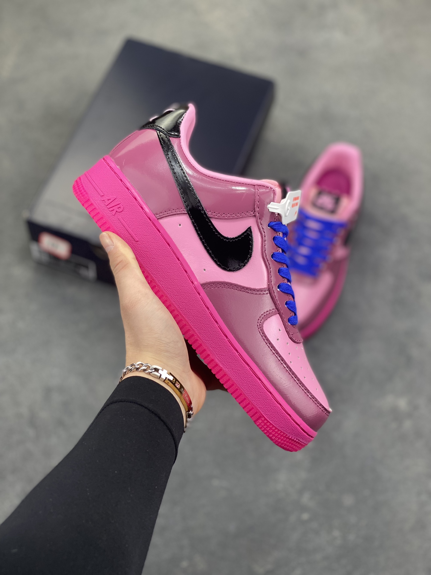 NIke Air Force 1 ‘07 Low 空军一号低帮 运动鞋 休闲鞋 折边针车 工艺难度大 原楦头原纸板 原装鞋盒 定制五金配件 内置全掌气垫 原厂鞋底 货号：IO4489-600 尺码：36 36.5 37.5 38 38.5 39 40 40.5 41 42 42.5 43 44 44.5 45-选品中心