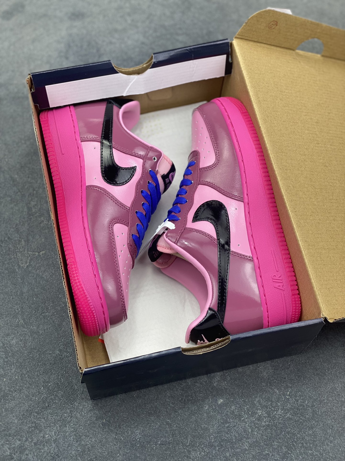 图片[9]-NIke Air Force 1 ‘07 Low 空军一号低帮 运动鞋 休闲鞋 折边针车 工艺难度大 原楦头原纸板 原装鞋盒 定制五金配件 内置全掌气垫 原厂鞋底 货号：IO4489-600 尺码：36 36.5 37.5 38 38.5 39 40 40.5 41 42 42.5 43 44 44.5 45-选品中心