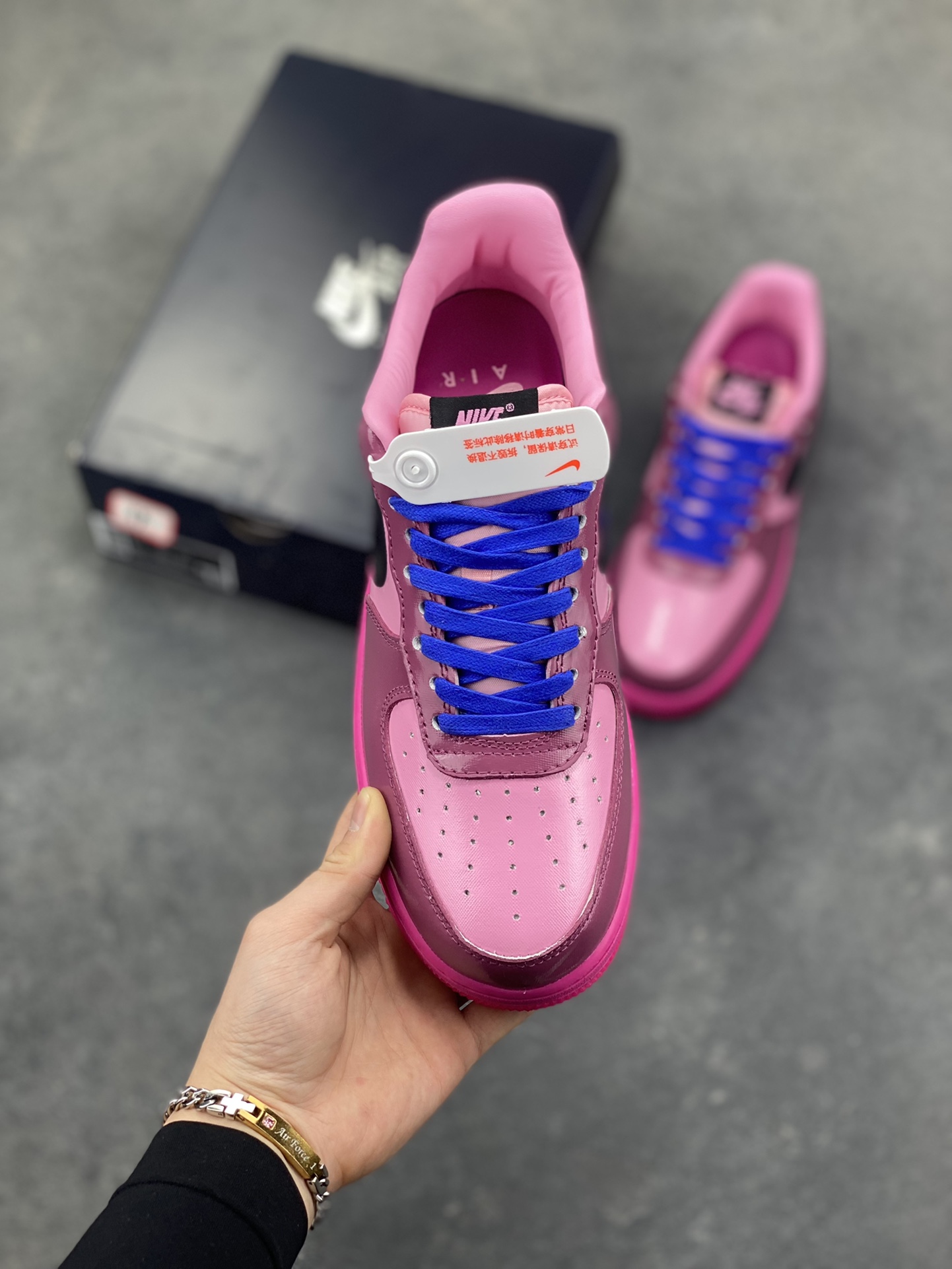 图片[2]-NIke Air Force 1 ‘07 Low 空军一号低帮 运动鞋 休闲鞋 折边针车 工艺难度大 原楦头原纸板 原装鞋盒 定制五金配件 内置全掌气垫 原厂鞋底 货号：IO4489-600 尺码：36 36.5 37.5 38 38.5 39 40 40.5 41 42 42.5 43 44 44.5 45-选品中心