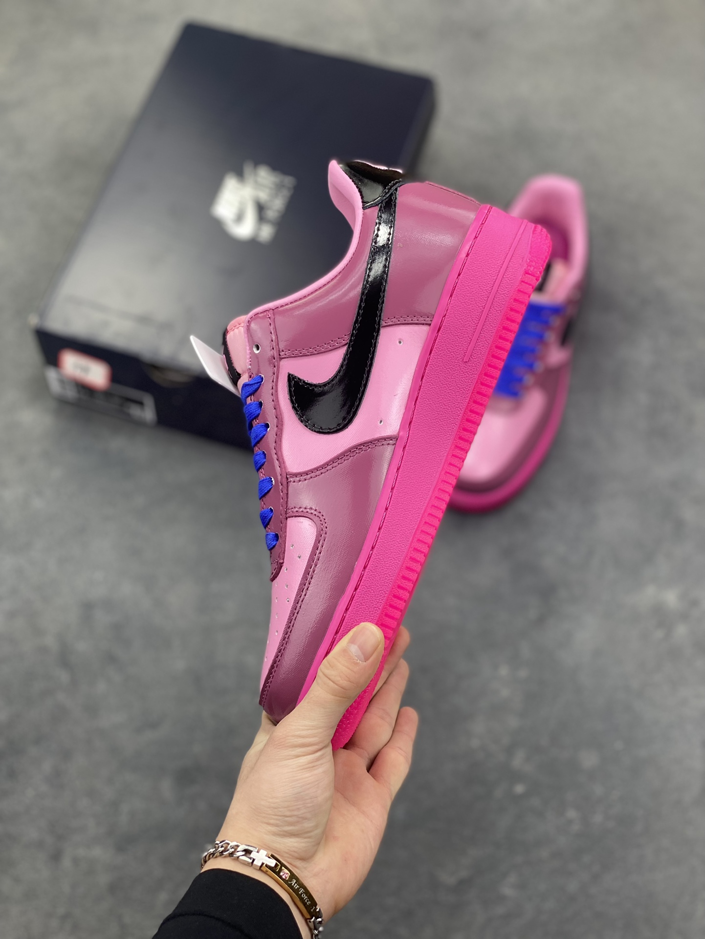 图片[3]-NIke Air Force 1 ‘07 Low 空军一号低帮 运动鞋 休闲鞋 折边针车 工艺难度大 原楦头原纸板 原装鞋盒 定制五金配件 内置全掌气垫 原厂鞋底 货号：IO4489-600 尺码：36 36.5 37.5 38 38.5 39 40 40.5 41 42 42.5 43 44 44.5 45-选品中心