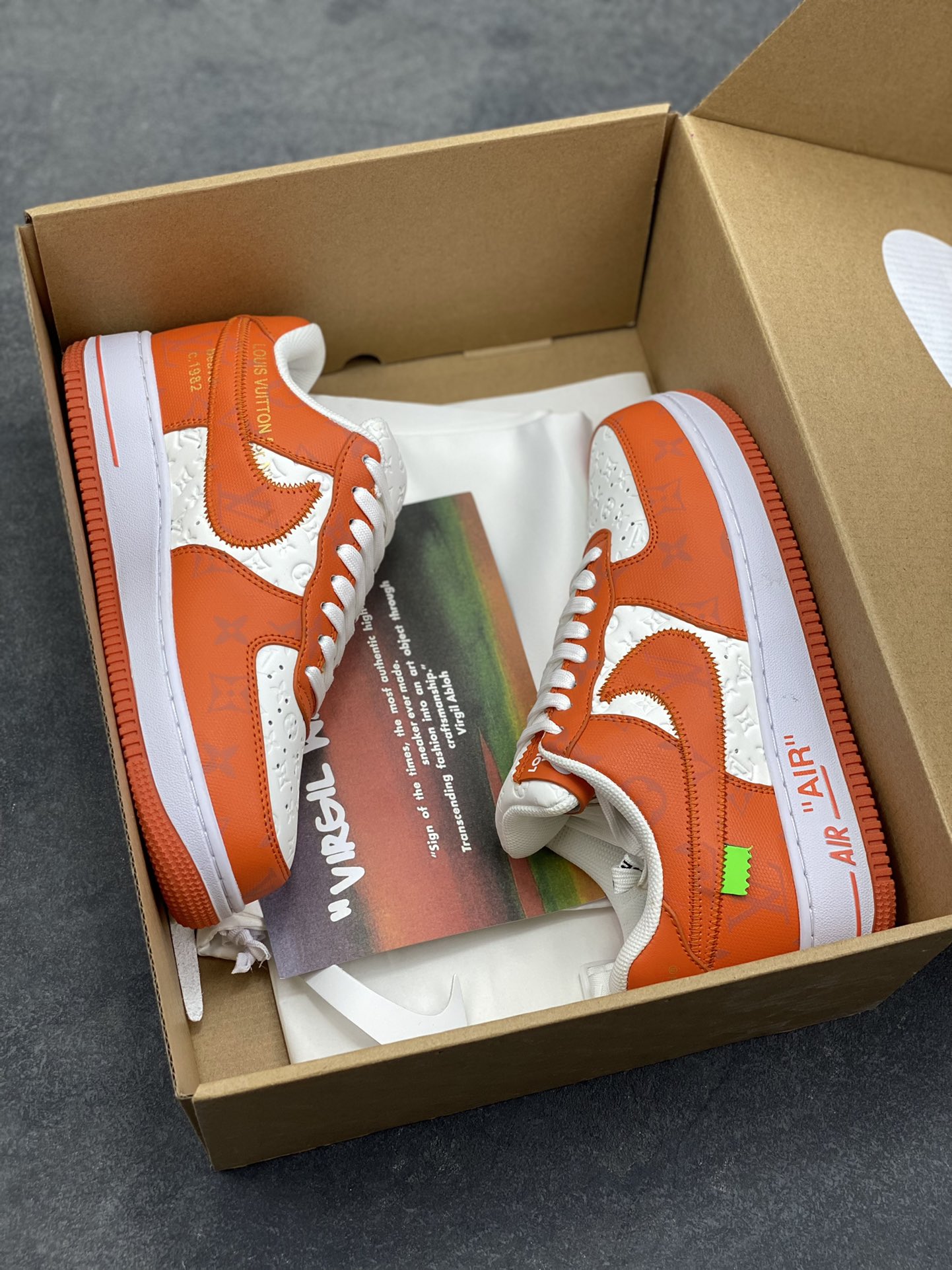 图片[9]-超奢联名 路易威登 LV×Nike Air Force 1 Low 07 空军一号 独家顶流订单 实力工厂开发 同源公司货原材 LV专属皮革原料 全套原档案纸版开发 正确工艺 版型 独家私模原AIR大底 全套原包装配件 原盒配件 原厂中底钢印、拉帮完美 原楦头原纸板 打造纯正空军版型 大码私模 专注外贸渠道 全掌内置蜂窝气垫 注意：鞋盒为箱子 快递超重 代发注意 货号：MS0232尺码：36 36.5 37.5 38.5 39 40 40.5 41 42 42.5 43 44 44.5 45-选品中心