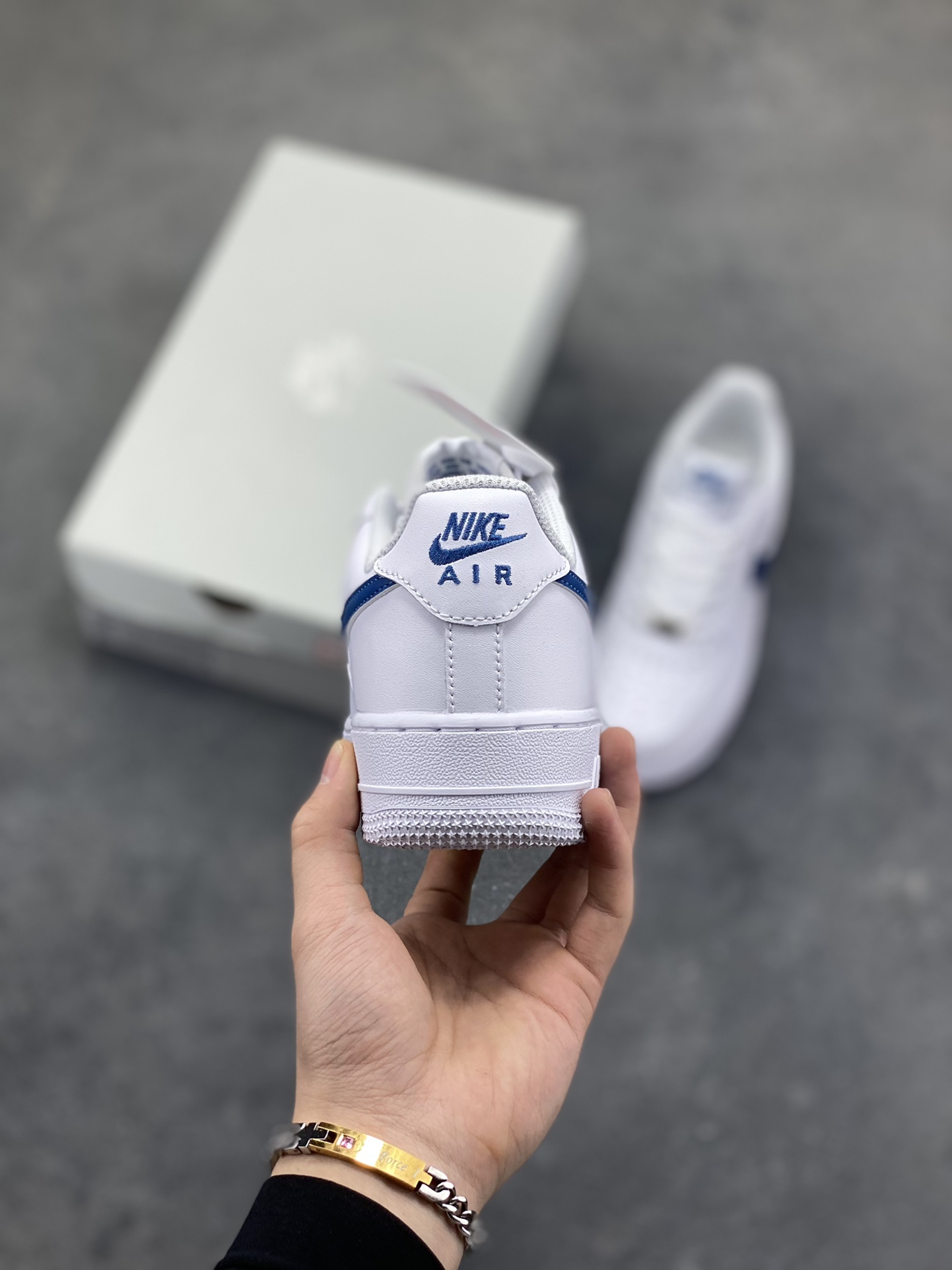 图片[4]-NIke Air Force 1 ‘07 Low 空军一号低帮 运动鞋 休闲鞋 折边针车 工艺难度大 原楦头原纸板 原装鞋盒 定制五金配件 内置全掌气垫 原厂鞋底 货号：FJ4146-123 尺码：36 36.5 37.5 38 38.5 39 40 40.5 41 42 42.5 43 44 44.5 45-选品中心