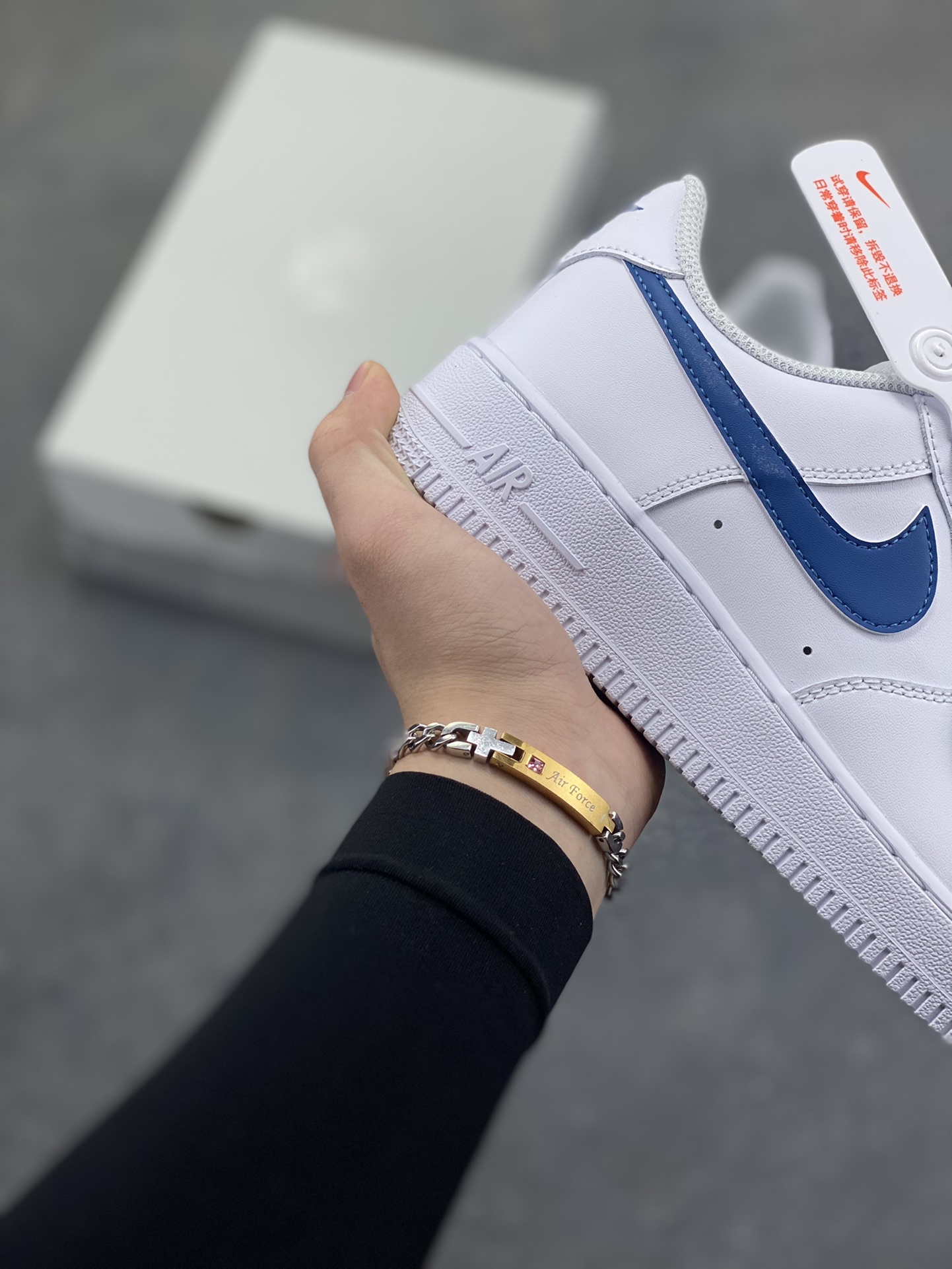 图片[6]-NIke Air Force 1 ‘07 Low 空军一号低帮 运动鞋 休闲鞋 折边针车 工艺难度大 原楦头原纸板 原装鞋盒 定制五金配件 内置全掌气垫 原厂鞋底 货号：FJ4146-123 尺码：36 36.5 37.5 38 38.5 39 40 40.5 41 42 42.5 43 44 44.5 45-选品中心