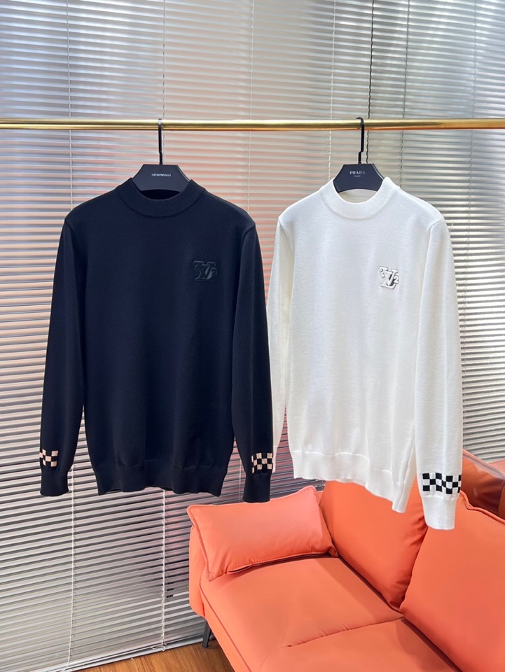 Louis Vuitton 路易威登 LV2025秋冬新品圆领毛衣，本品演绎当代极简主义，采用69%羊毛