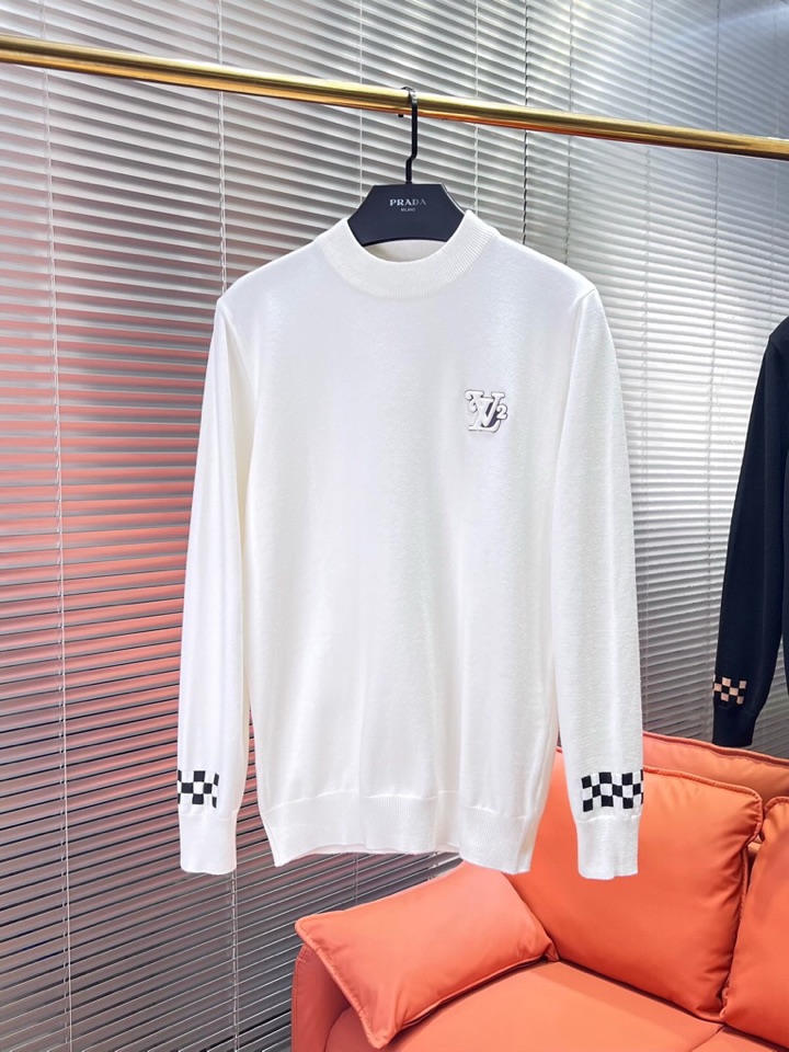 Louis Vuitton 路易威登 LV2025秋冬新品圆领毛衣，本品演绎当代极简主义，采用69%羊毛