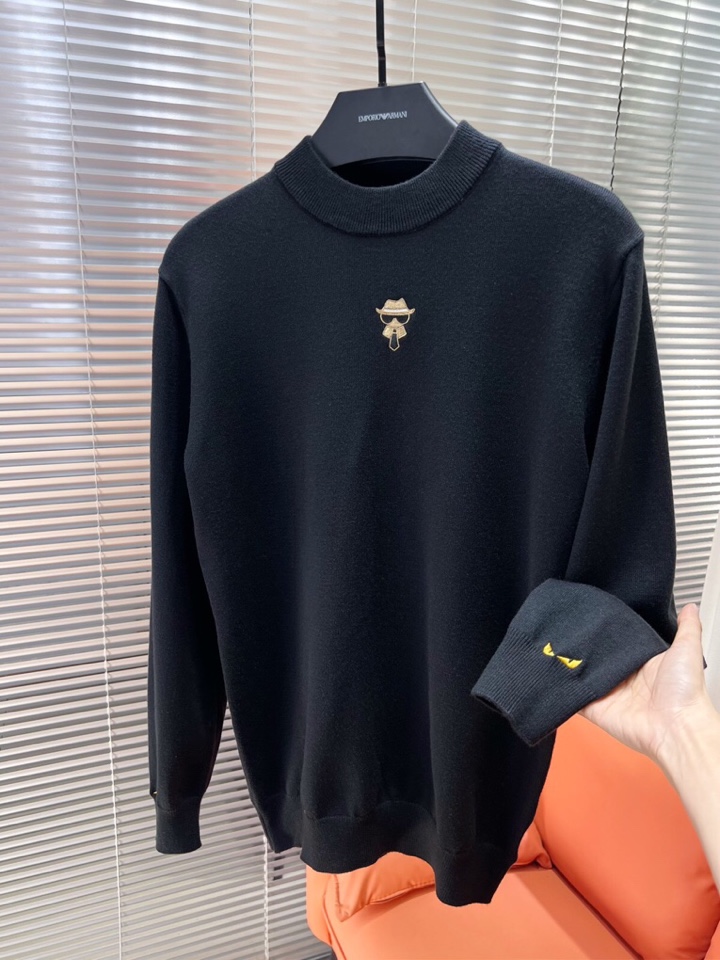 FENDI 芬迪2025秋冬新品圆领毛衣，本品演绎当代极简主义，采用69%羊毛、16%天丝与15%再生纤