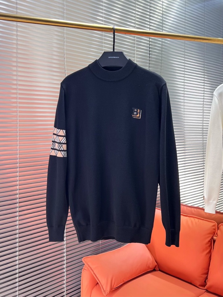 Burberry 巴宝莉2025秋冬新品圆领毛衣，本品演绎当代极简主义，采用69%羊毛、16%天丝与15