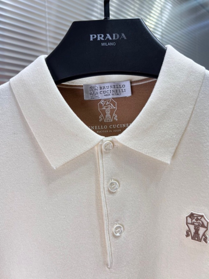 Brunello Cucinelli BC 2025秋冬新款翻领短袖毛衣羊毛针织衫，此款针织单穿，打底时