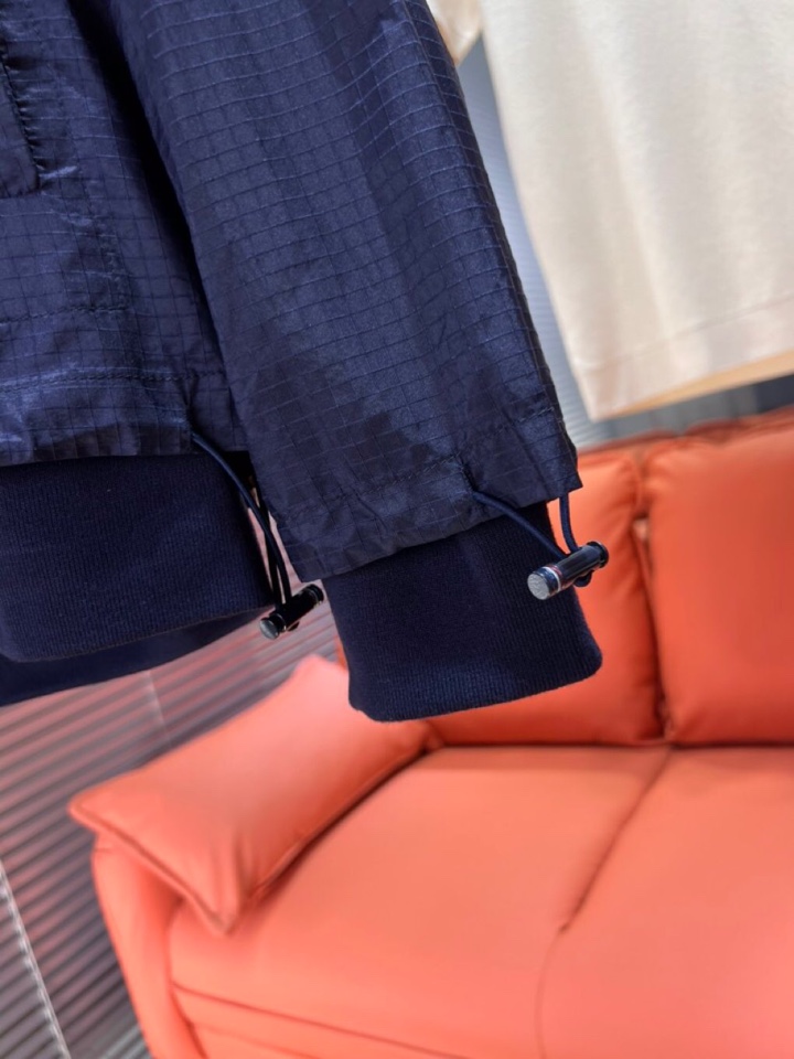 THOM BROWNE 汤姆布朗 TB高版本双层休闲四杠梭织立领夹克 \n码数：1-5 颜色：藏青、（下