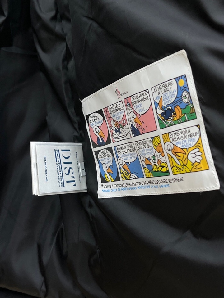 Moncler 蒙口秋冬新款男士立领羽绒服外套 经典爆款推荐！男士时尚休闲 90白鸭绒 高织超细腻科技软