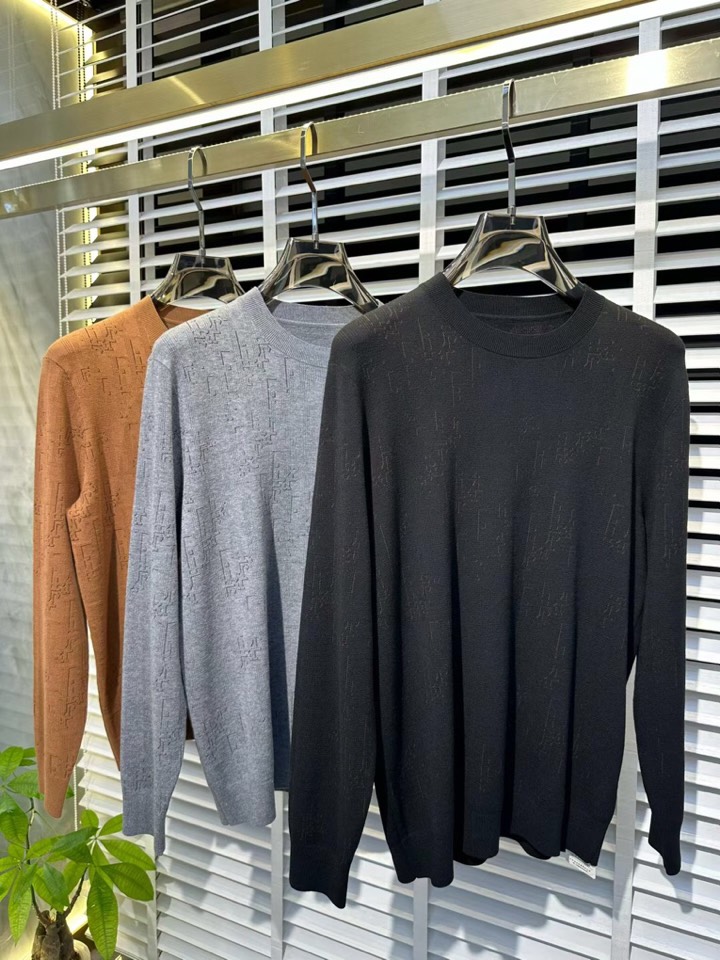 Dior 迪奥2025FW男士秋冬季圆领毛衣羊毛衫，休闲日常穿搭单品！上身修饰身形、定制面料将时装美学和