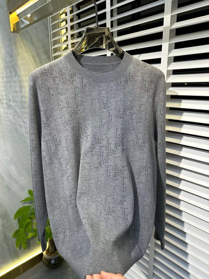 Dior 迪奥2025FW男士秋冬季圆领毛衣羊毛衫，休闲日常穿搭单品！上身修饰身形、定制面料将时装美学和