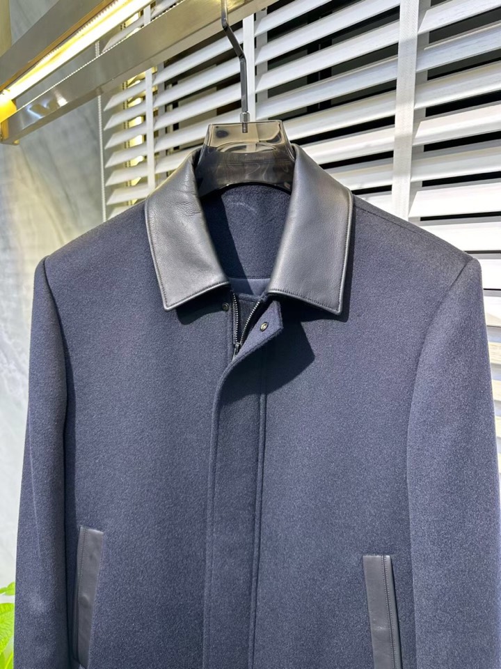 Armani 阿玛尼针织羊绒羊毛拼接真皮翻领夹克外套，高奢内敛低调，轻松驾驭不挑人 裁剪精细完美，经典颜