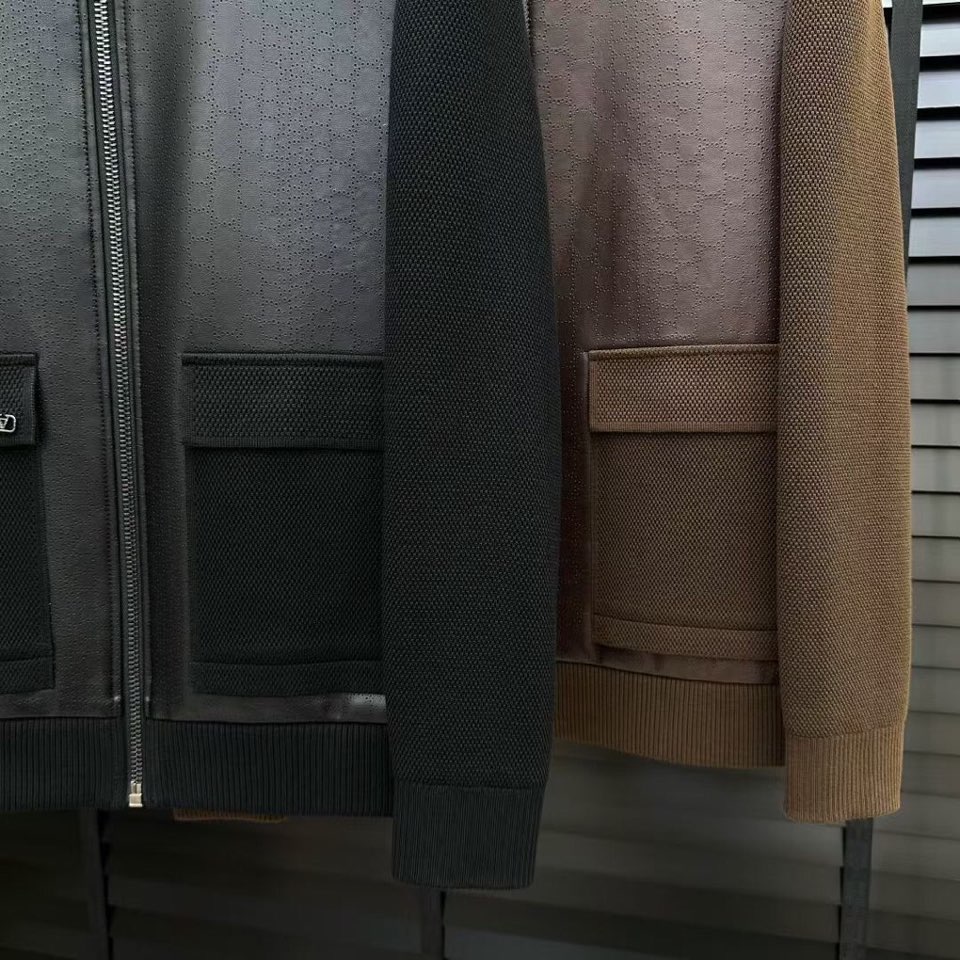 Valentino 华伦天奴 秋冬简约外套翻领夹克🌹贵族高级别要求订单 高标准定制 上身非常有型 🍃经典