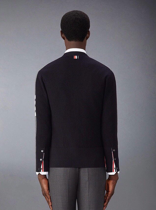 THOM BROWNE 汤姆布朗 TB正确版前后双组织拼色五扣开衫，男女同款情侣款开衫\n码数：1-4 