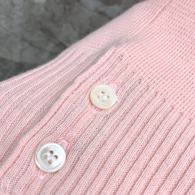 THOM BROWNE 汤姆布朗 TB马卡龙四杠棉纱开衫 男女同款情侣款开衫\n码数：1-4 颜色：浅蓝