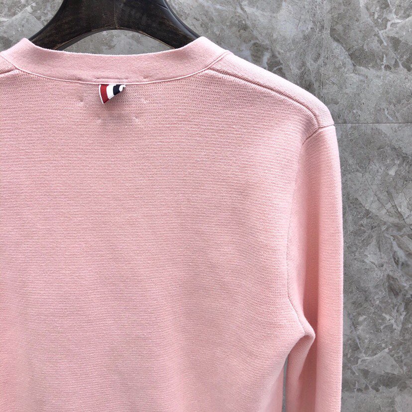 THOM BROWNE 汤姆布朗 TB马卡龙四杠棉纱开衫 男女同款情侣款开衫\n码数：1-4 颜色：浅蓝