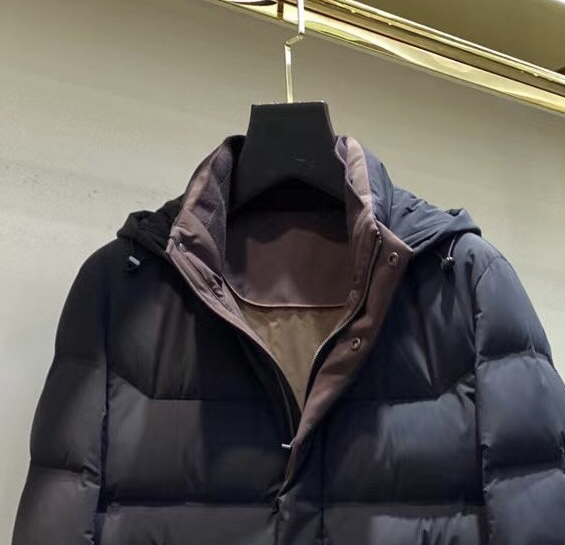 Loro Piana 诺悠翩雅lP🆕 秋冬新款爆款连帽羽绒服；可脱卸帽中长款；保暖性好；三色齐发；新国标