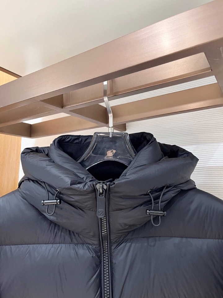 Ermenegildo Zegna 杰尼亚25秋冬新款杰尼亚连帽羽绒服 原版订制五金配件全进口原版定制 