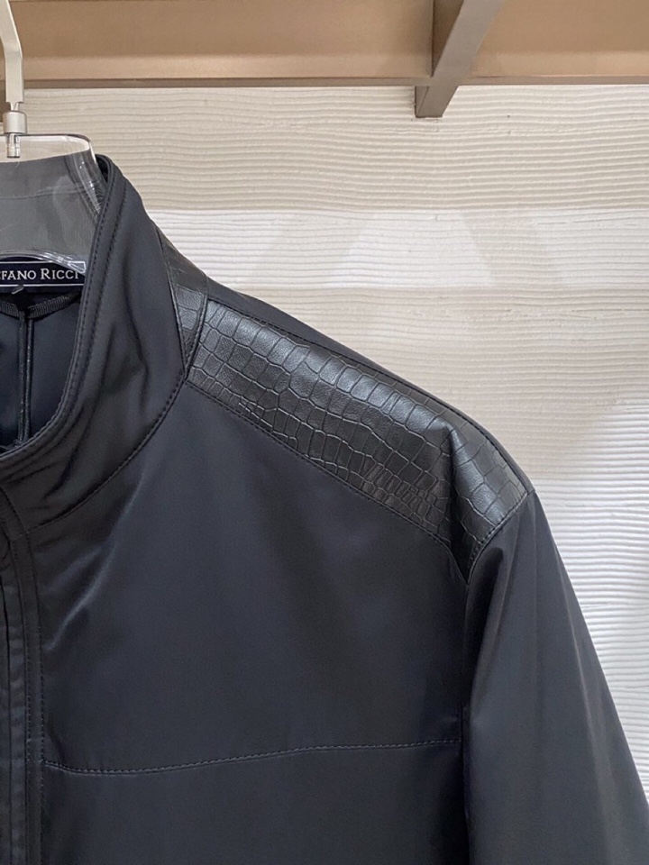 Stefano Ricci 史蒂芬高端原版面料绸面轻防水男士真皮鹅绒服羽绒服\n码数：48-56 \n