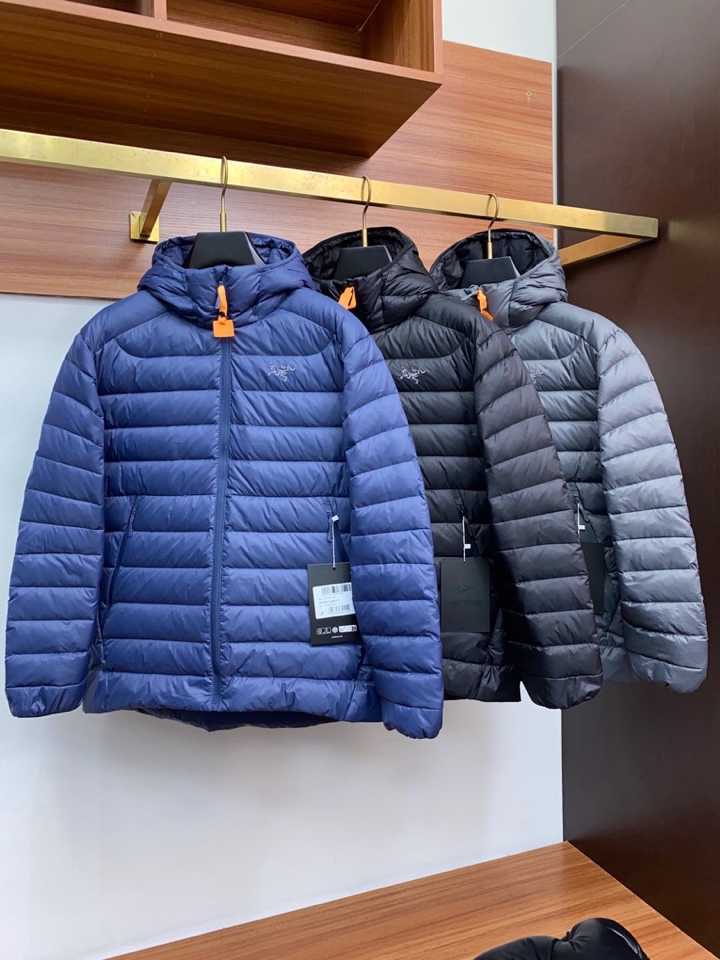 始祖鸟 2025秋冬新款🆕羽绒服 原版订制五金配件全进口原版定制 欢迎对比 绝对的高品质 采用顶级90白