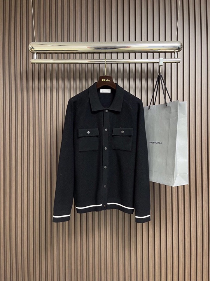 BrunelloCucinelli BC 2025ss秋冬新品翻领针织毛衣开衫夹克外套，美式穿搭经典设计