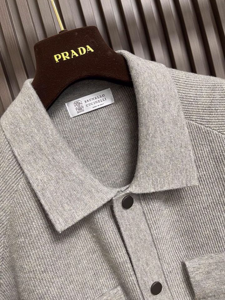 BrunelloCucinelli BC 2025ss秋冬新品翻领针织毛衣开衫夹克外套，美式穿搭经典设计